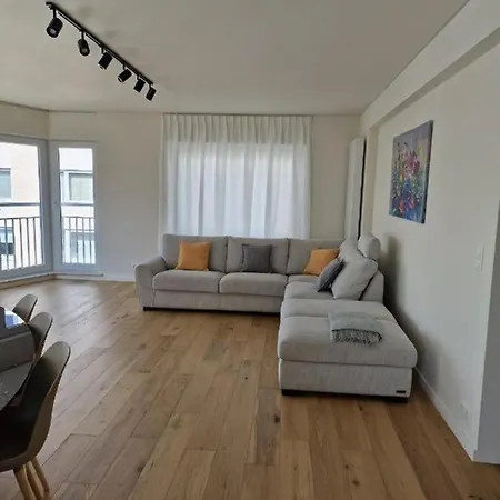 Luxury Renovated 3