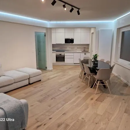 Luxury Renovated 3 Apartman *